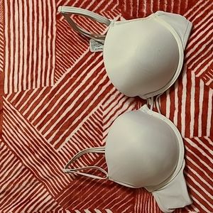 36C Vassarette bra